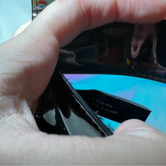 MARC By Marc Jacobs Halographic Iridescent Apple iPad mini Kindle Sleeve Case - Picture 5 of 7